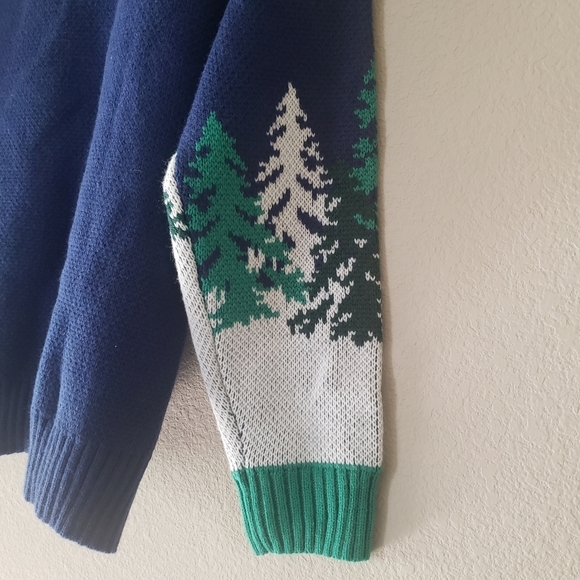 Women’s Alpine Skier Graphic Sweater Blue Medium - Picture 10 of 15